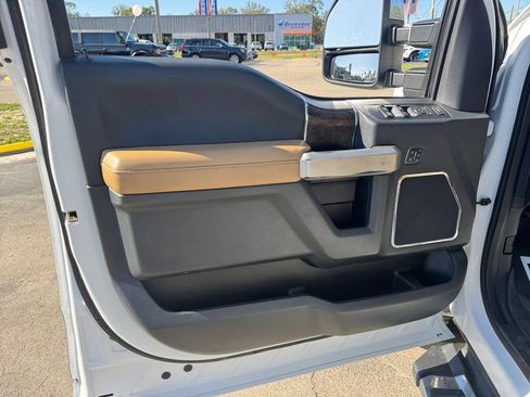Certified 2022 Ford F350 Lariat w/ Chrome Package AWD/4WD image 31