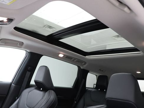 Used 2023 INFINITI QX60 Pure image 17