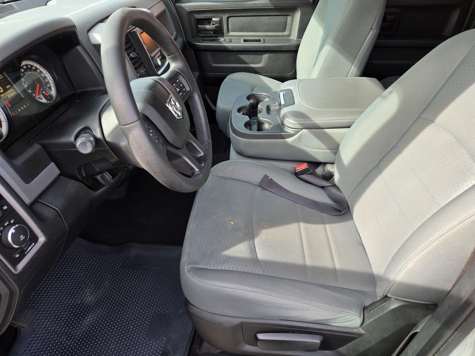 Used 2017 RAM 1500 Express RWD image 7