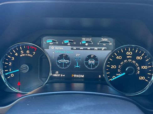 Used 2018 Ford F150 Lariat w/ Equipment Group 502A Luxury image 11