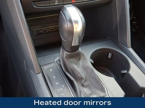 Used 2020 Volkswagen Atlas Cross Sport SE image 17