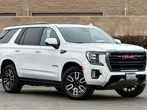 Used 2023 GMC Yukon AT4 w/ AT4 Premium Package image 2