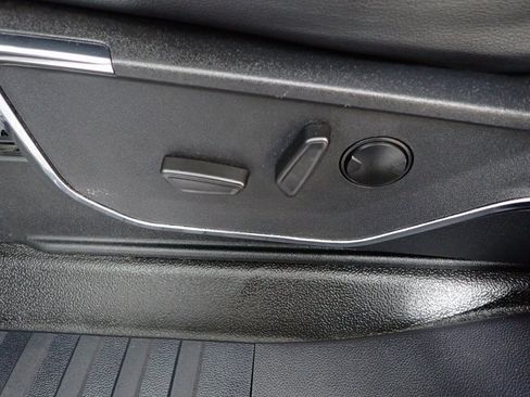 Used 2024 Ford F350 Lariat w/ FX4 Off-Road Package image 22