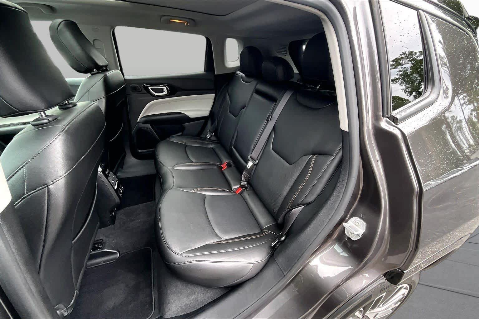 Used 2022 Jeep Compass Limited w/ Elite Group AWD/4WD image 21