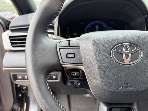 Certified 2025 Toyota Camry SE w/ Convenience Package FWD image 16