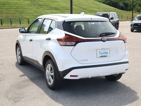 Used 2024 Nissan Kicks S FWD image 7