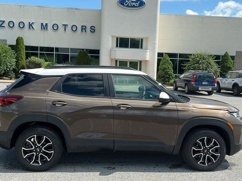 Used 2022 Chevrolet TrailBlazer ACTIV w/ Sun and Liftgate Package AWD/4WD image 4