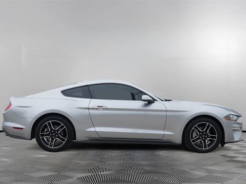 Used 2021 Ford Mustang Premium RWD image 4