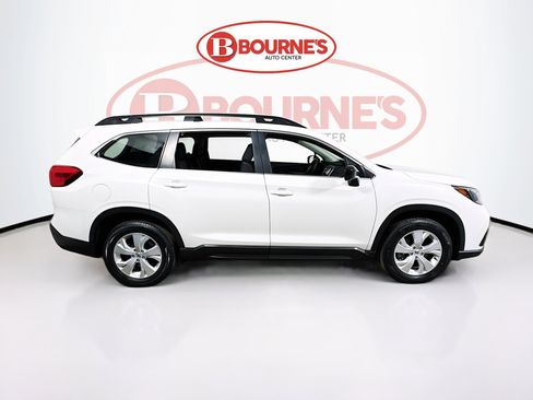 Used 2022 Subaru Ascent 8-Passenger image 9