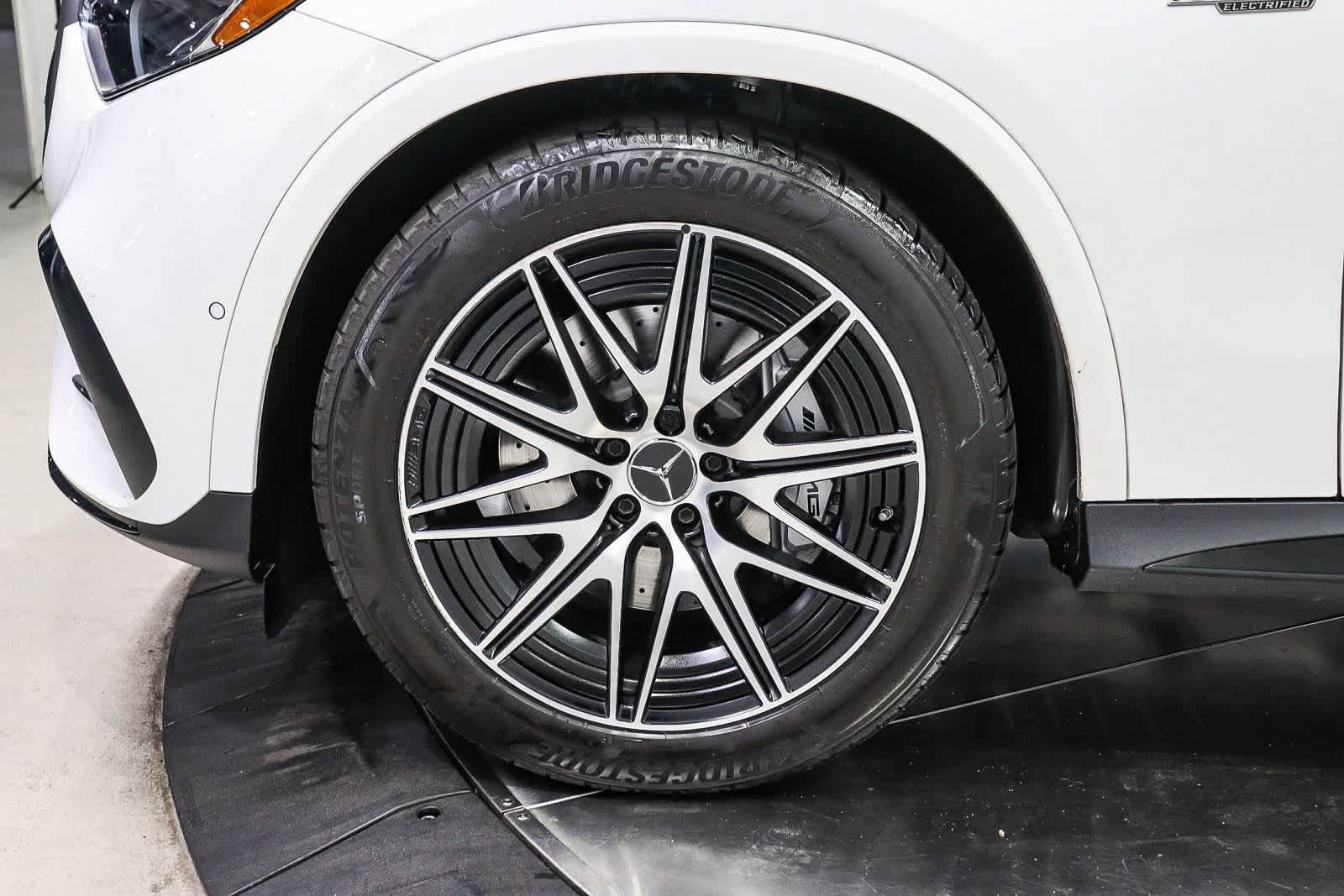 Certified 2026 Mercedes-Benz GLC 43 AMG 4MATIC image 9