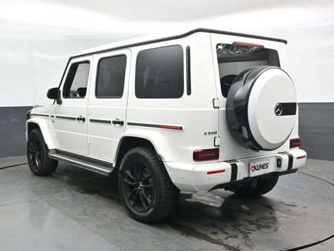 Used 2021 Mercedes-Benz G 550 image 11