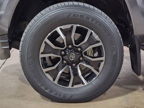 Used 2023 Toyota Tacoma TRD Sport image 28