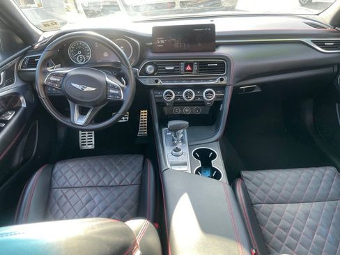 Used 2023 Genesis G70 3.3T w/ Sport Prestige Package image 10