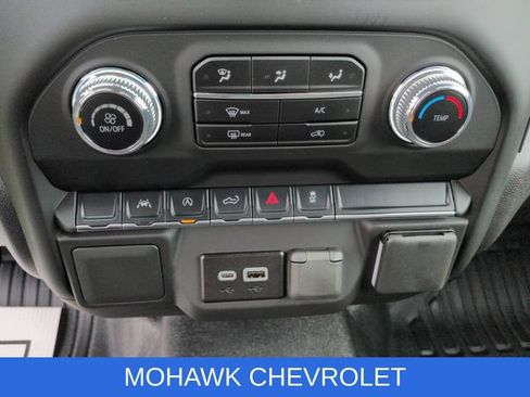 Used 2025 GMC Sierra 1500 Pro w/ Pro Value Package AWD/4WD image 18
