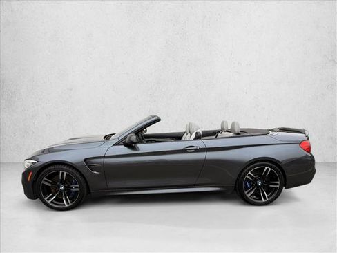 Used 2017 BMW M4 Convertible RWD image 2