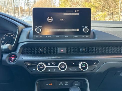Used 2025 Honda CR-V Sport image 21