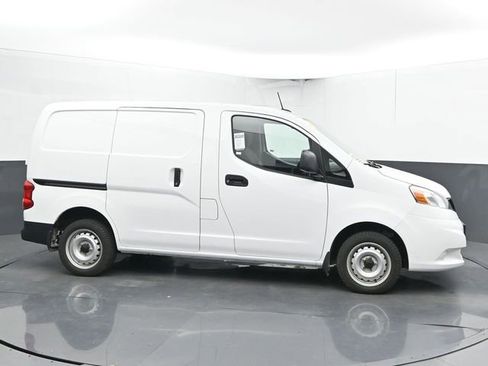 Used 2021 Nissan NV200 S image 11