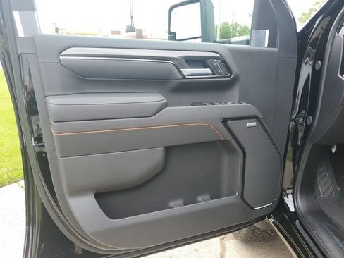 New 2026 GMC Sierra 2500 AT4 w/ Technology Package AWD/4WD image 22