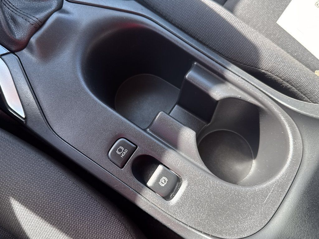 Used 2024 Toyota Corolla LE FWD image 27