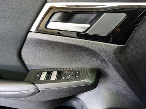 New 2025 Mitsubishi Outlander ES image 14