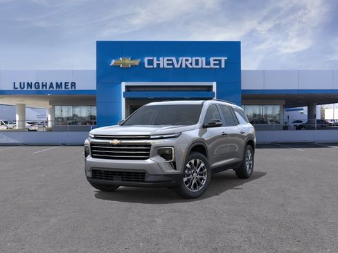 New 2026 Chevrolet Traverse LT w/ Sun and Wheel Package AWD/4WD image 34