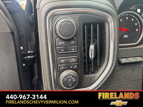 Used 2019 Chevrolet Silverado 1500 High Country w/ Technology Package image 12