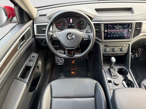 Used 2019 Volkswagen Atlas SE w/ Towing Package AWD/4WD image 16