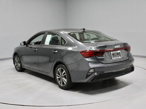 Used 2023 Kia Forte LXS FWD image 8