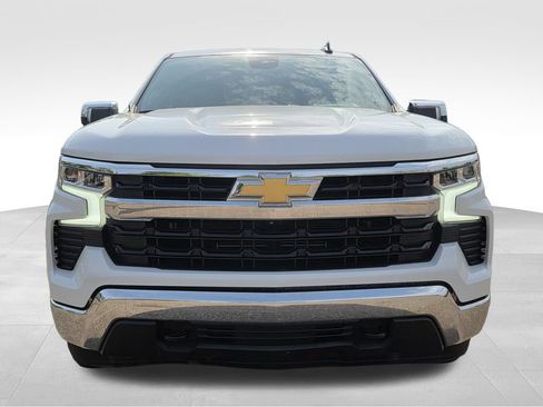 Used 2023 Chevrolet Silverado 1500 LT w/ Safety Package AWD/4WD image 3