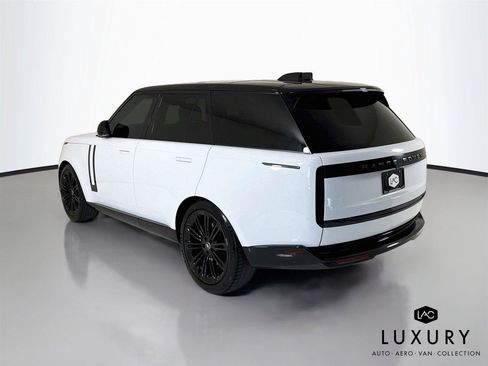 Used 2024 Land Rover Range Rover SE AWD/4WD image 8