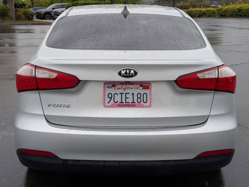 Used 2016 Kia Forte LX w/ LX Popular Plus Package image 7