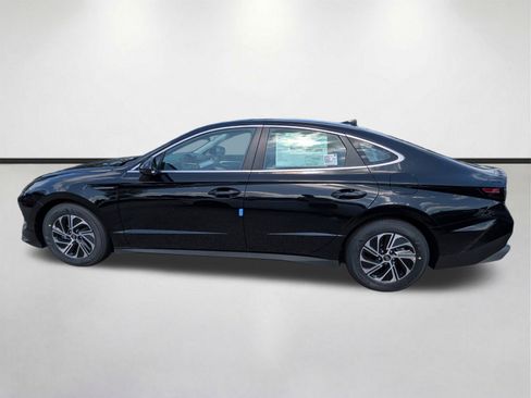 New 2026 Hyundai Sonata Blue FWD image 6