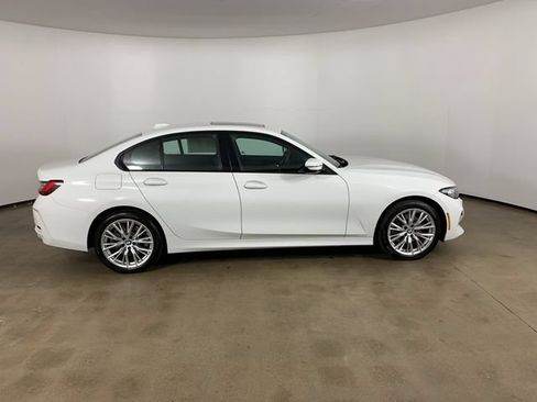 Used 2023 BMW 330i xDrive Sedan w/ Driving Assistance Package AWD/4WD image 7