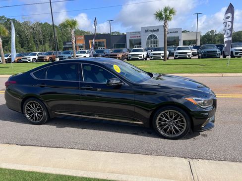 Used 2018 Genesis G80 3.3T Sport RWD image 3