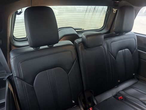 Used 2021 Ford Expedition Limited image 38