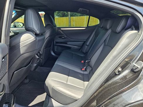 Used 2025 Lexus ES 350 F Sport FWD image 13