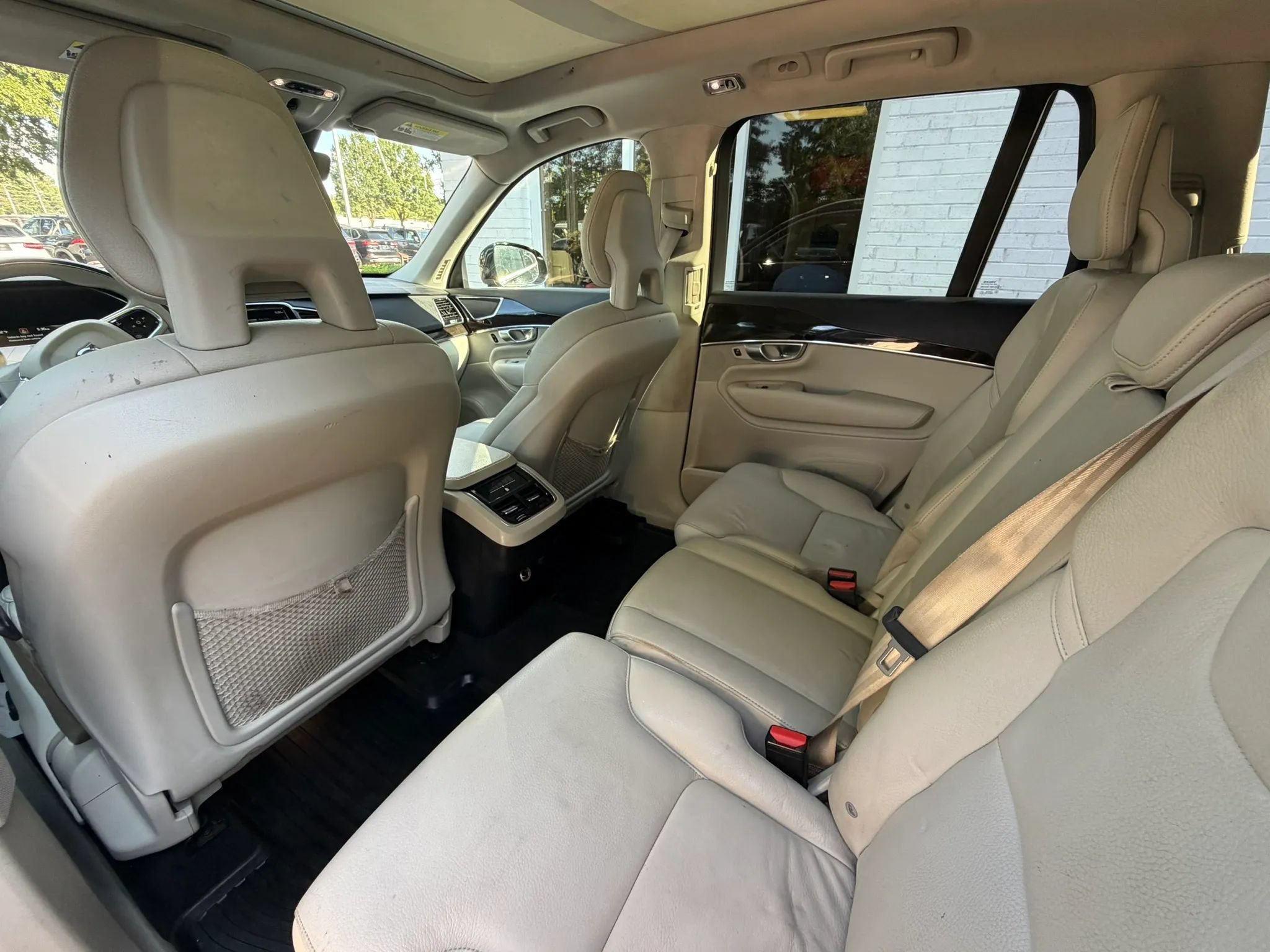 Used 2018 Volvo XC90 T6 Momentum w/ Convenience Package AWD/4WD image 20