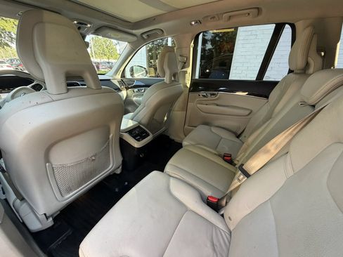 Used 2018 Volvo XC90 T6 Momentum w/ Convenience Package AWD/4WD image 20