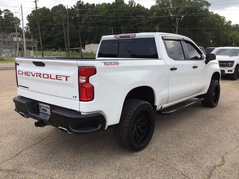 Used 2021 Chevrolet Silverado 1500 LT Trail Boss w/ Convenience Package II AWD/4WD image 10
