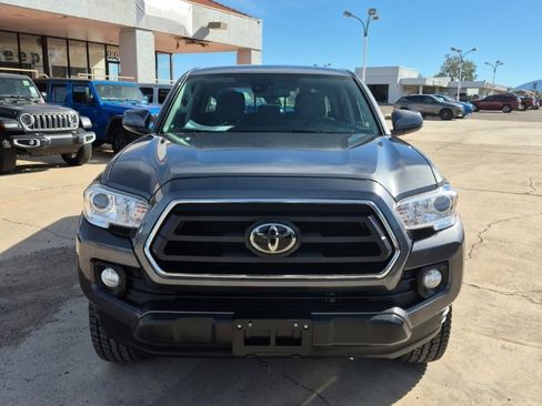 Used 2021 Toyota Tacoma 2WD Double Cab image 2