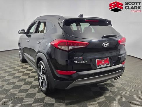 Used 2016 Hyundai Tucson Limited w/ Option Group 03 FWD image 7
