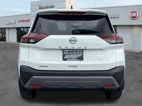 Used 2023 Nissan Rogue S AWD/4WD image 6
