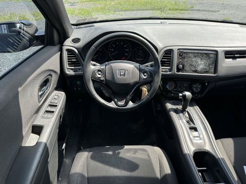 Used 2020 Honda HR-V Sport image 12