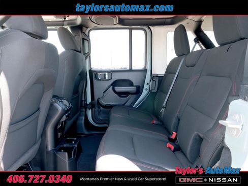Used 2023 Jeep Wrangler Unlimited Rubicon AWD/4WD image 6