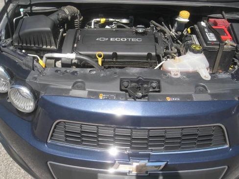 Used 2015 Chevrolet Sonic LS FWD image 28