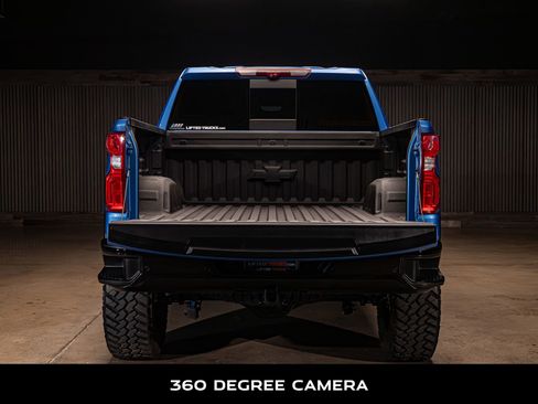 Used 2025 Chevrolet Silverado 1500 ZR2 w/ Technology Package AWD/4WD image 8