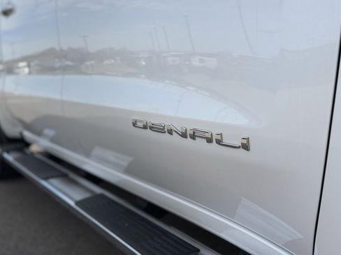 Used 2022 GMC Sierra 1500 Denali w/ Technology Package image 4