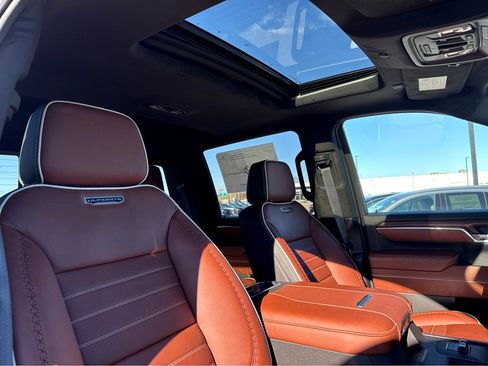 New 2026 GMC Sierra 2500 Denali Ultimate image 5
