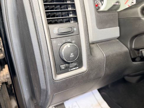 Used 2014 RAM 1500 Express w/ Black Ram 1500 Express Group AWD/4WD image 15