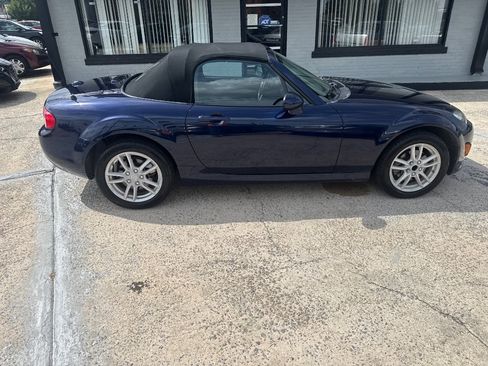 Used 2012 MAZDA MX-5 Miata Sport RWD image 8